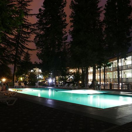 Hôtel Heliopark Gora Bagrata à Soukhoumi Extérieur photo