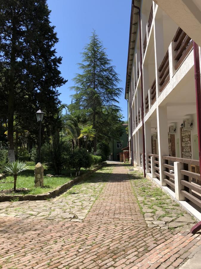Hôtel Heliopark Gora Bagrata à Soukhoumi Extérieur photo