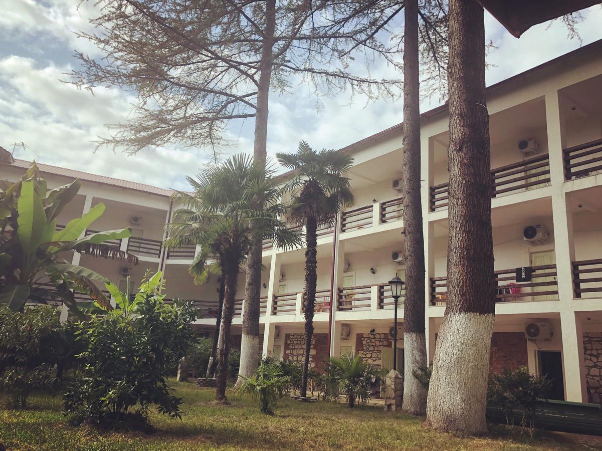 Hôtel Heliopark Gora Bagrata à Soukhoumi Extérieur photo
